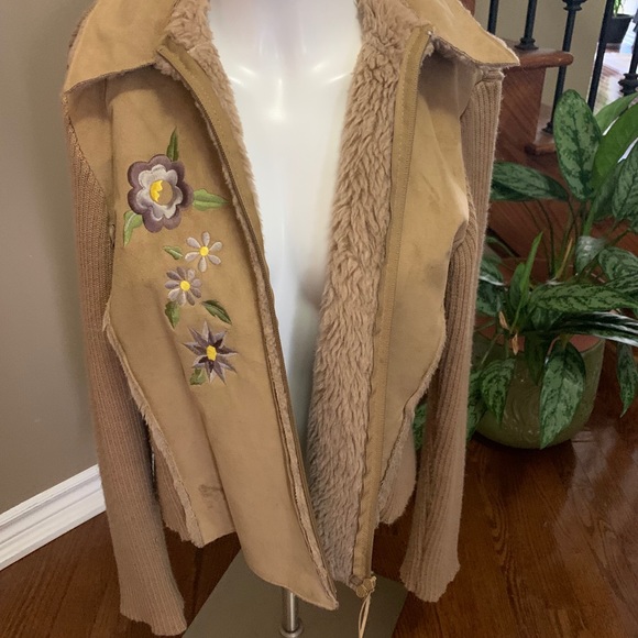 Dex short embroidered jacket - Picture 4 of 8